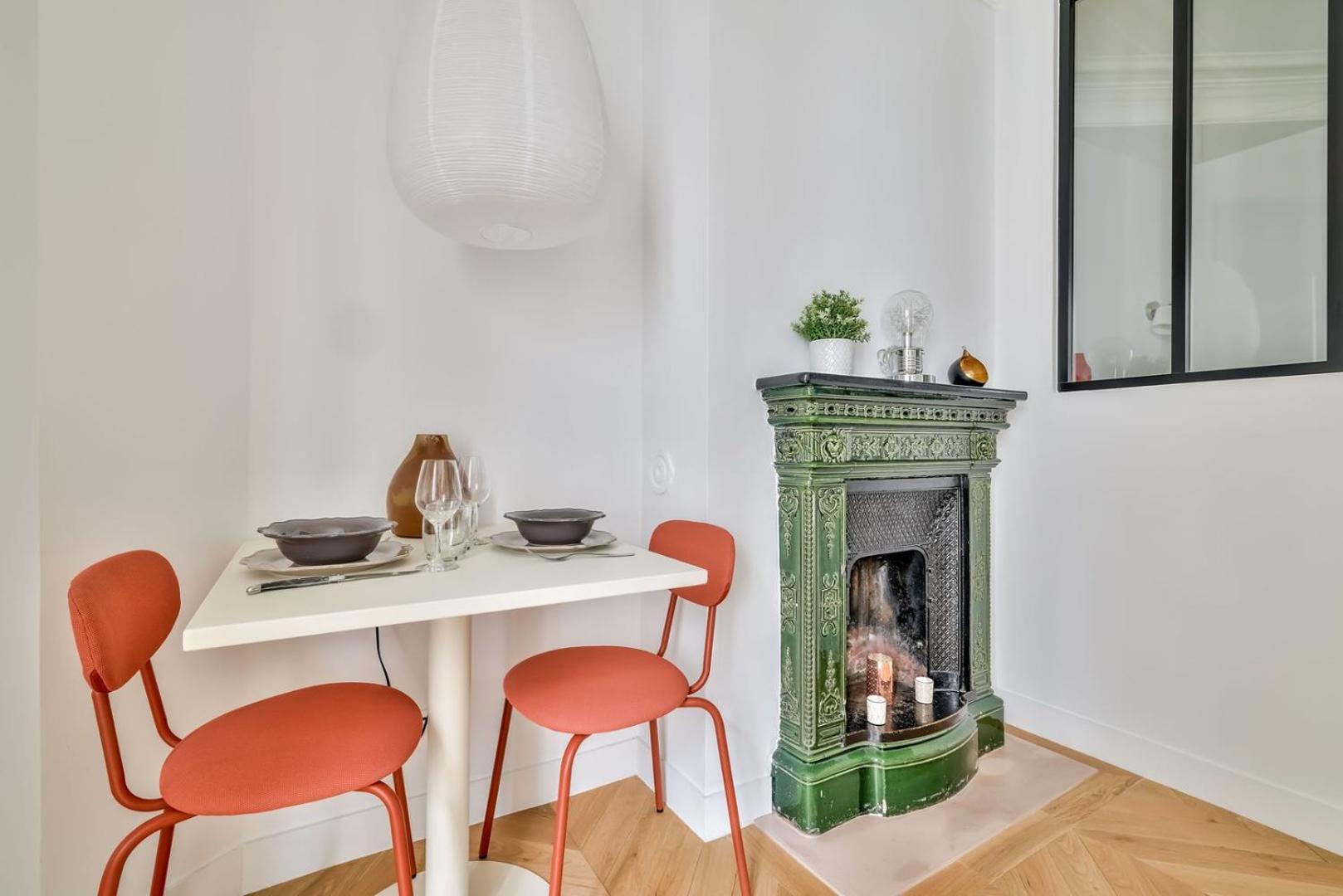 Appartement A Pied : Folies Bergere Et Grands Boulevards *