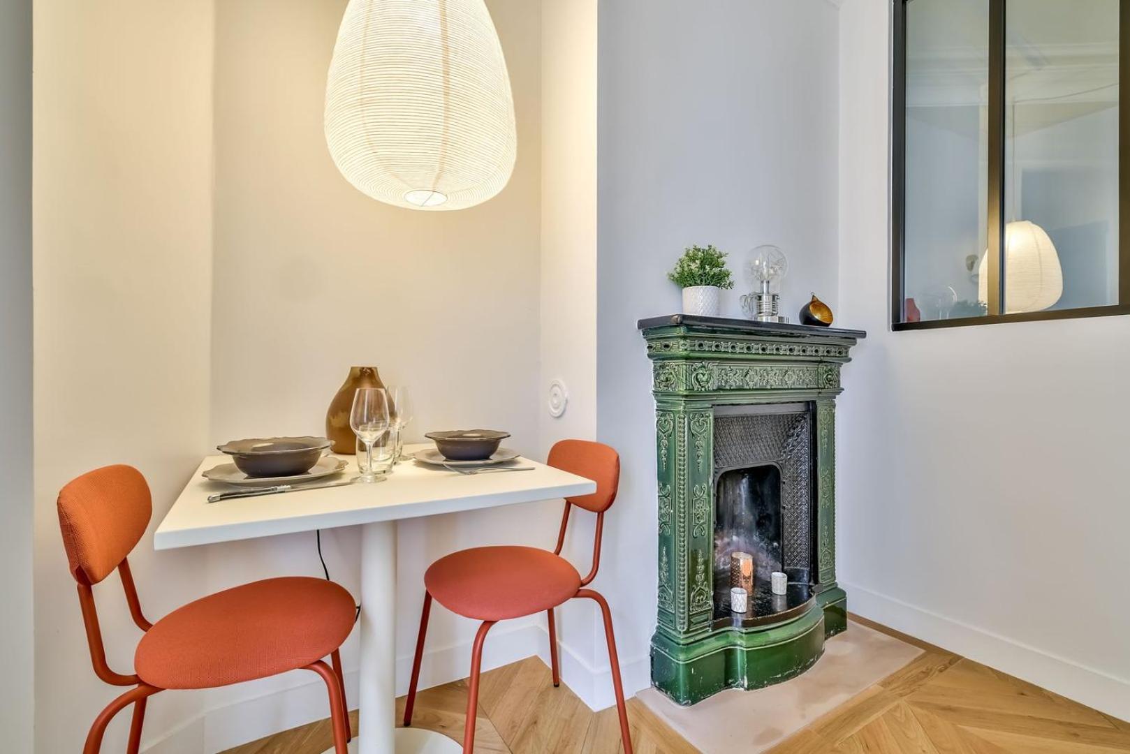 A Pied : Folies Bergere Et Grands Boulevards Appartement *